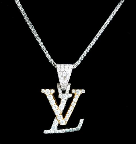 louis vuitton male necklace|louis vuitton pendant men's.